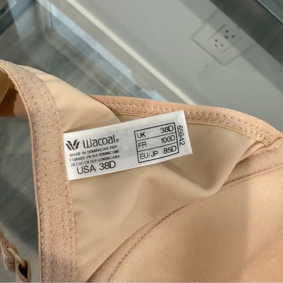 Wacoal Nude Front Clip Racerback Beige Bra (38D) Style 65942 - Picture 6 of 7